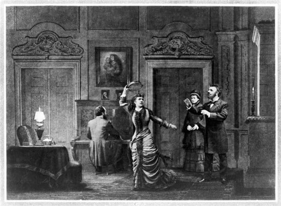 Det berømte billede fra uropførelsen 1879 på Det KOngelige TEater med Betty Hennings som Nora - heri Tarantel-scenen hvor hun danser vildskaben ud af sig med dr. Rank ved klaveret. 